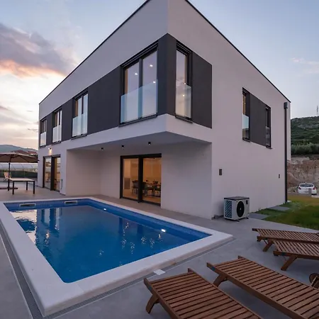 Good Vibes Villa Trogir