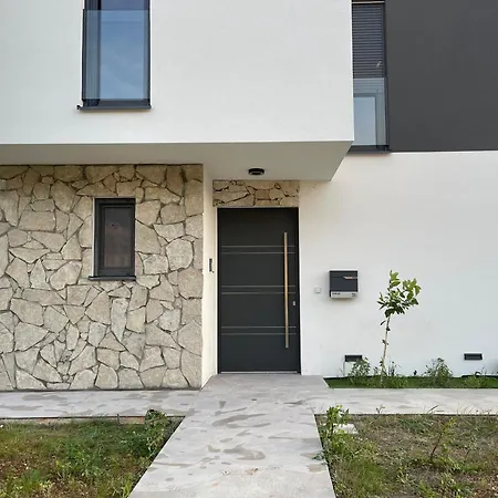 Villa Good Vibes