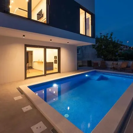 Villa Good Vibes